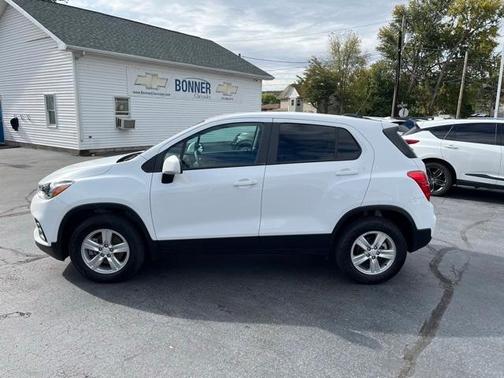 2022 Chevrolet Trax LS