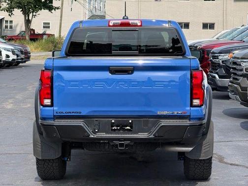 Reef Blue Metallic 2026 Chevrolet Colorado ZR2