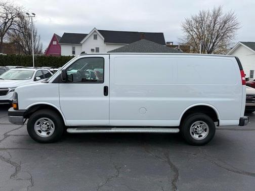 2024 Chevrolet Express 2500 Work Van