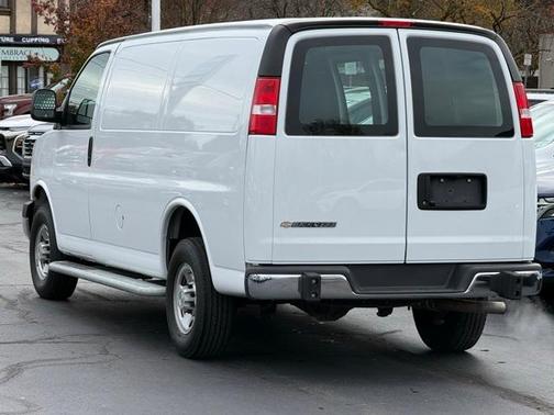 2024 Chevrolet Express 2500 Work Van