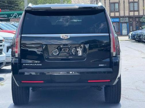 2018 Cadillac Escalade Premium Luxury