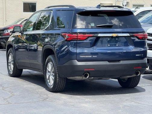 2023 Chevrolet Traverse LT Leather