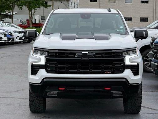 Iridescent Pearl Tricoat 2022 Chevrolet Silverado 1500 LT Trail Boss