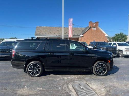 2022 Chevrolet Suburban RST