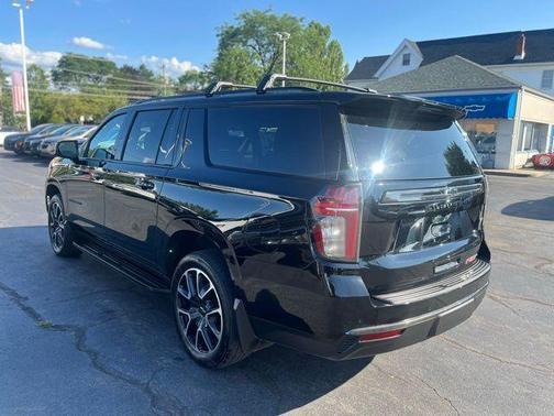 2022 Chevrolet Suburban RST