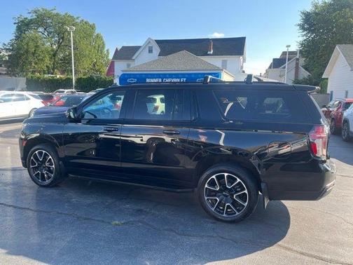 2022 Chevrolet Suburban RST