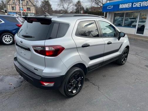 2022 Ford EcoSport SES