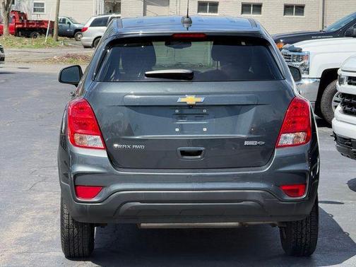 Nightfall Gray Metallic 2019 Chevrolet Trax LS