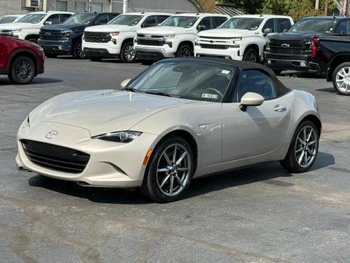 2022 Mazda MX-5 Miata Grand Touring