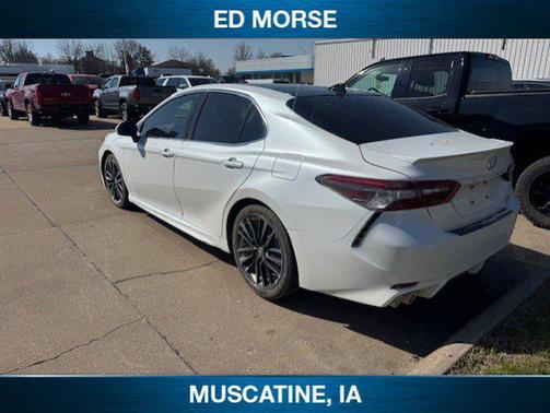 Wind Chill Pearl 2022 Toyota Camry XSE