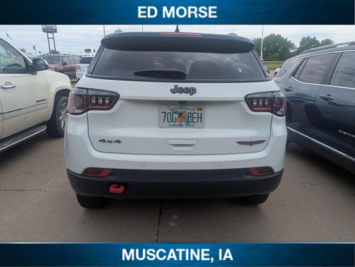 Bright White Clearcoat 2025 Jeep Compass Trailhawk