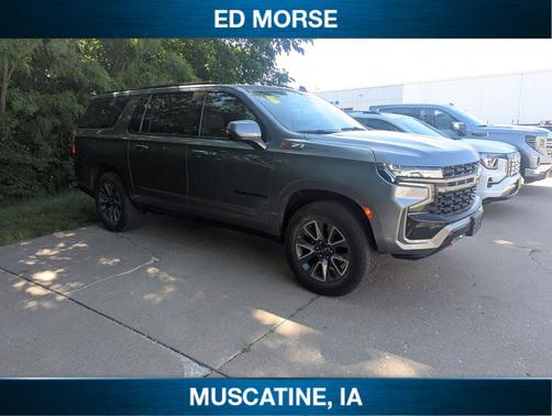 Satin Steel Metallic 2022 Chevrolet Suburban 4WD Z71