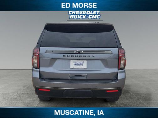 Satin Steel Metallic 2022 Chevrolet Suburban 4WD Z71