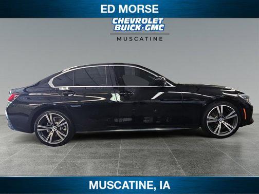 2022 BMW 330 xDrive