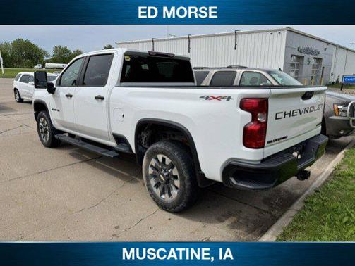 Summit White 2023 Chevrolet Silverado 2500 Custom