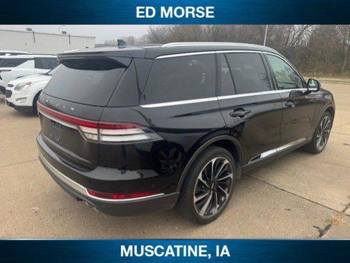 2022 Lincoln Aviator Reserve AWD