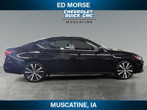 2022 Nissan Altima SR FWD
