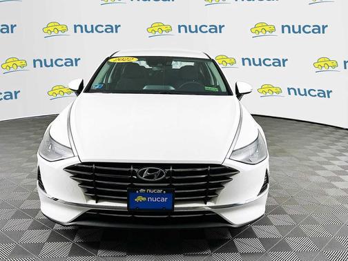 2022 Hyundai SONATA SE