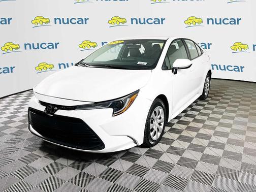 Ice Cap 2024 Toyota Corolla LE