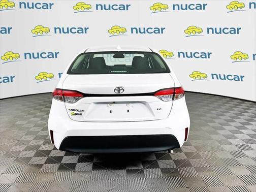 Ice Cap 2024 Toyota Corolla LE