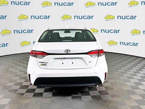 Ice Cap 2024 Toyota Corolla LE