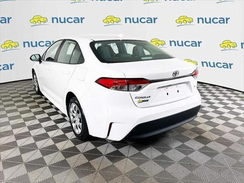 Ice Cap 2024 Toyota Corolla LE