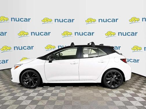 Wind Chill Pearl/Midnight Black Metallic 2026 Toyota Corolla XSE