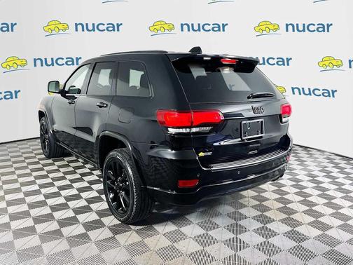 2022 Jeep Grand Cherokee Laredo