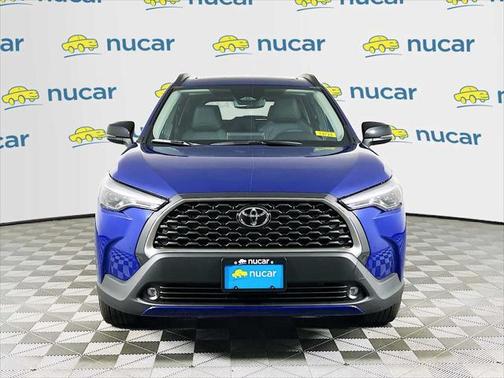 2025 Toyota Corolla Cross XLE