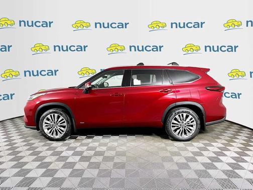 Ruby Flare Pearl 2026 Toyota Highlander Hybrid Platinum