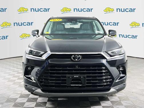 Midnight Black Metallic 2024 Toyota Grand Highlander Platinum