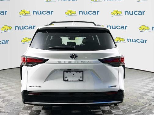 2025 Toyota Sienna Limited