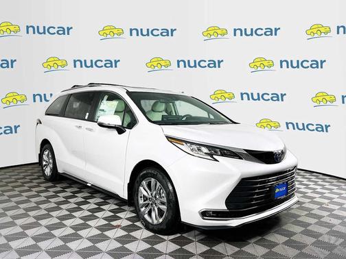 2025 Toyota Sienna Limited