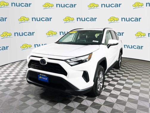 2023 Toyota RAV4 Hybrid XLE