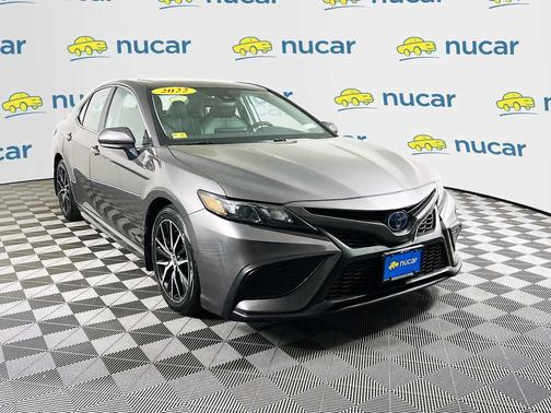 Predawn Gray Mica 2022 Toyota Camry SE