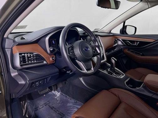 2022 Subaru Outback Touring