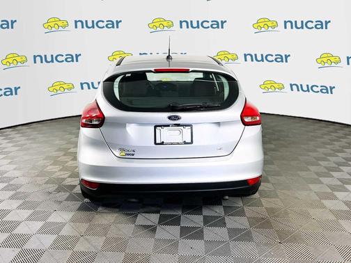 INGOT SILVER 2016 Ford Focus SE