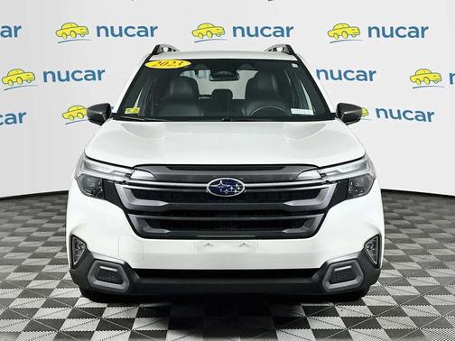 Crystal White Pearl 2025 Subaru Forester Limited