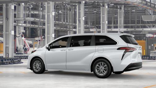 Ice Cap 2026 Toyota Sienna LE