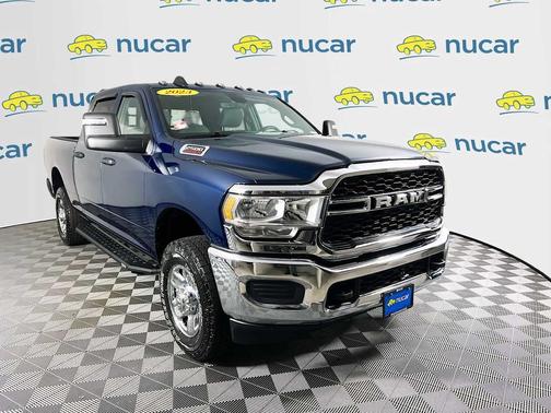 2023 RAM 2500 Tradesman Crew Cab 4x4 6'4' Box