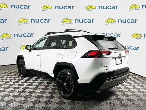 2023 Toyota RAV4 Hybrid SE