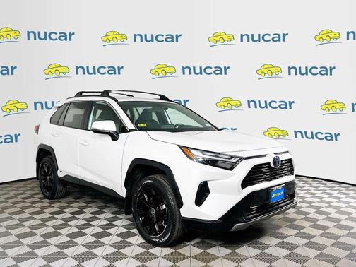 2023 Toyota RAV4 Hybrid SE