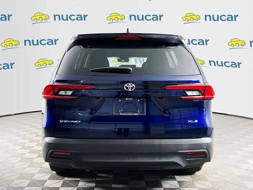 Blueprint 2026 Toyota Grand Highlander Hybrid XLE