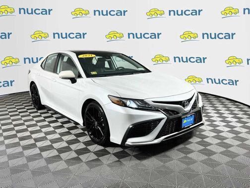 Wind Chill Pearl 2021 Toyota Camry XSE