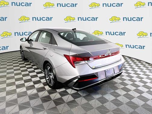 2025 Hyundai ELANTRA SEL