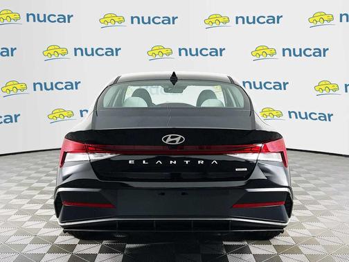 Abyss Black 2025 Hyundai ELANTRA HEV Limited