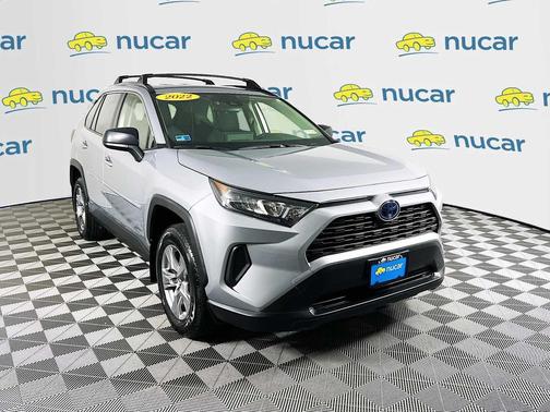 2022 Toyota RAV4 Hybrid SE