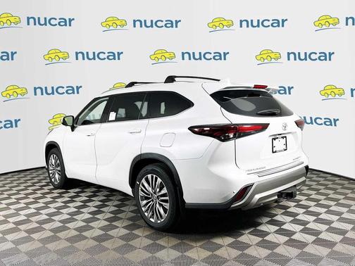 Wind Chill Pearl 2026 Toyota Highlander Platinum