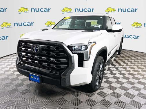 2023 Toyota Tundra Hybrid Platinum