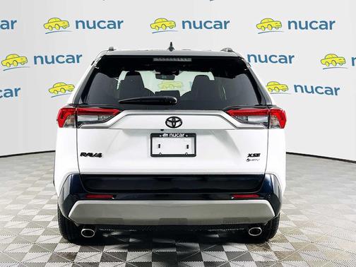 2025 Toyota RAV4 Hybrid SE